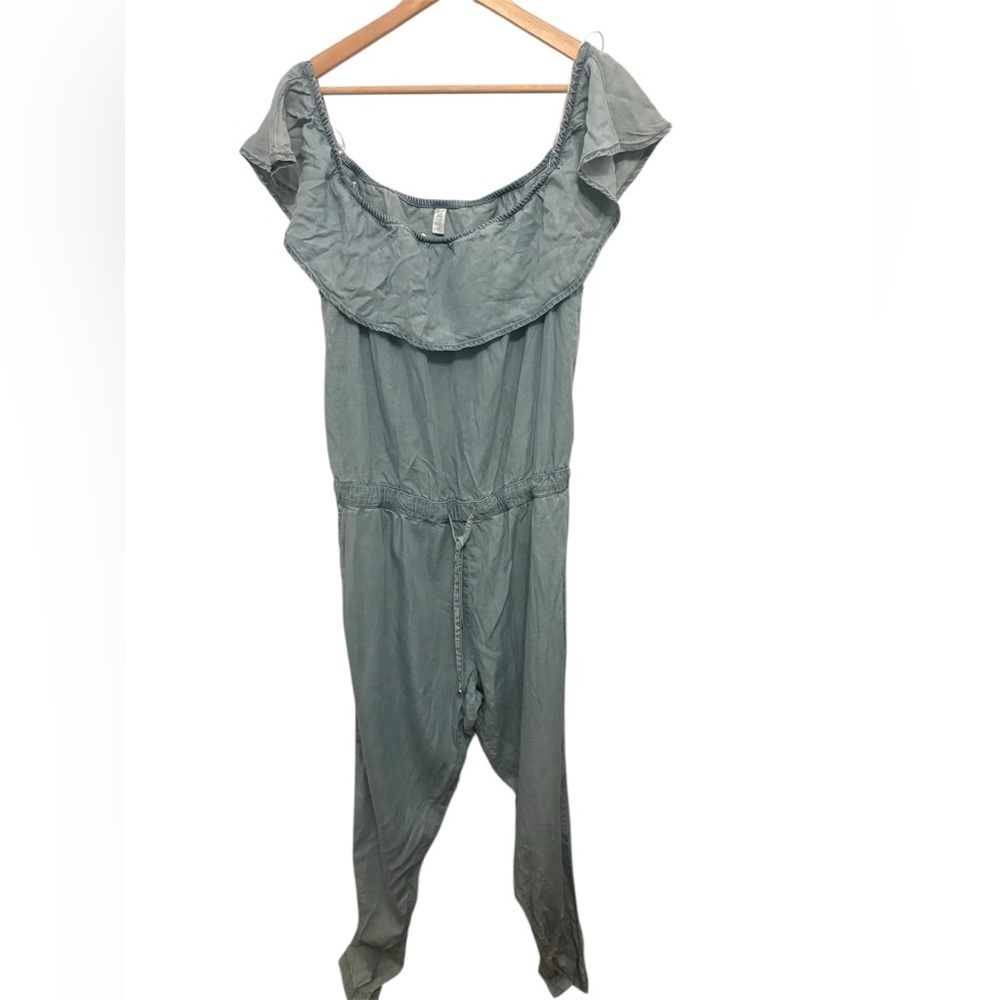 Off-Shoulder Light Jean Colour Jumpsuit
